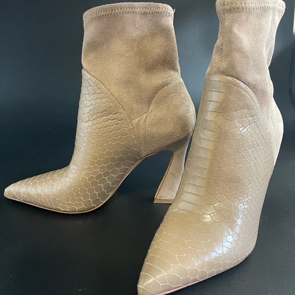 Louise et Cie Jadran Nude/Tan Pointed Toe Bootie 7M - Picture 5 of 14
